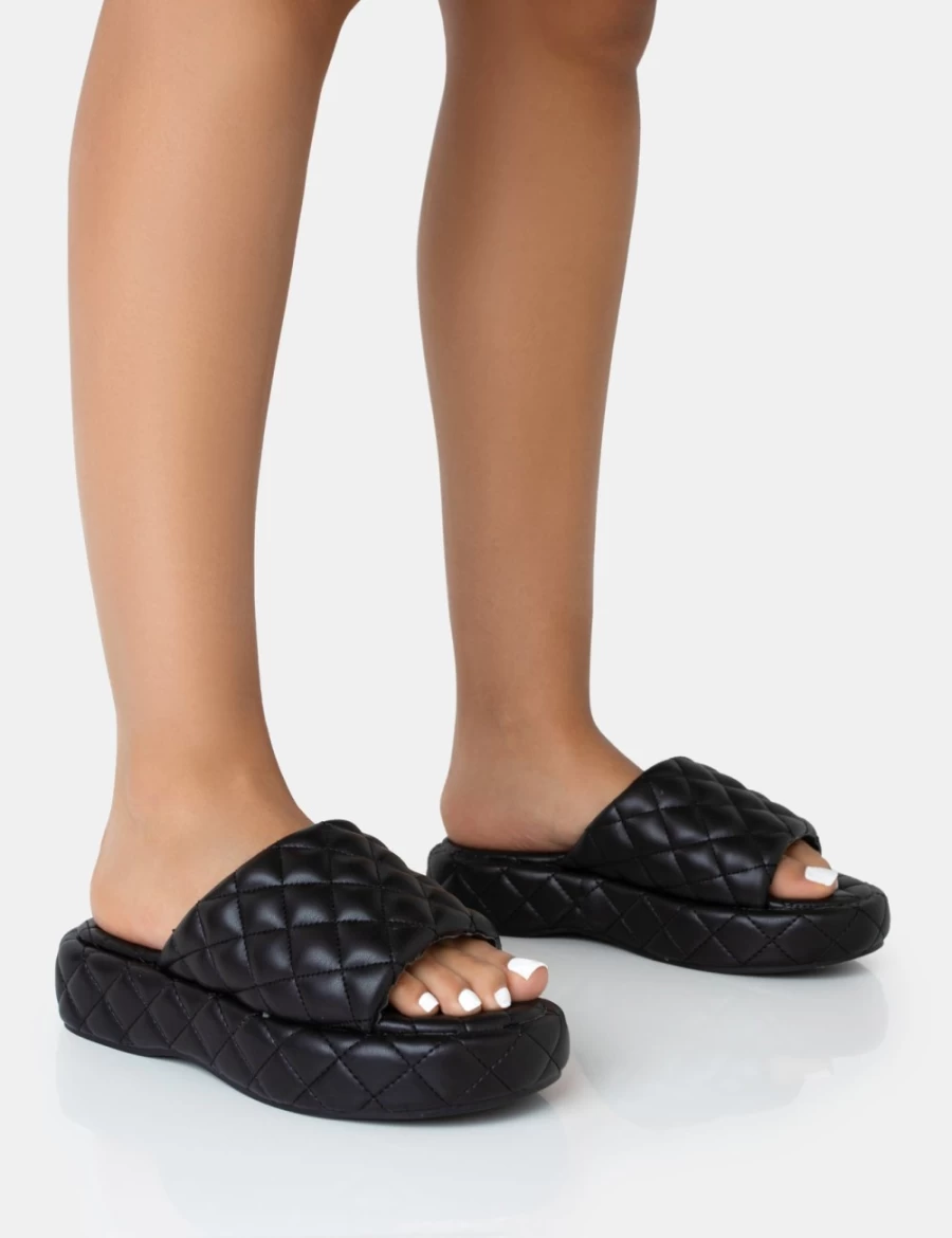 Public Desire Women's Black Mykonos Quilted Flatform Slide Sandals