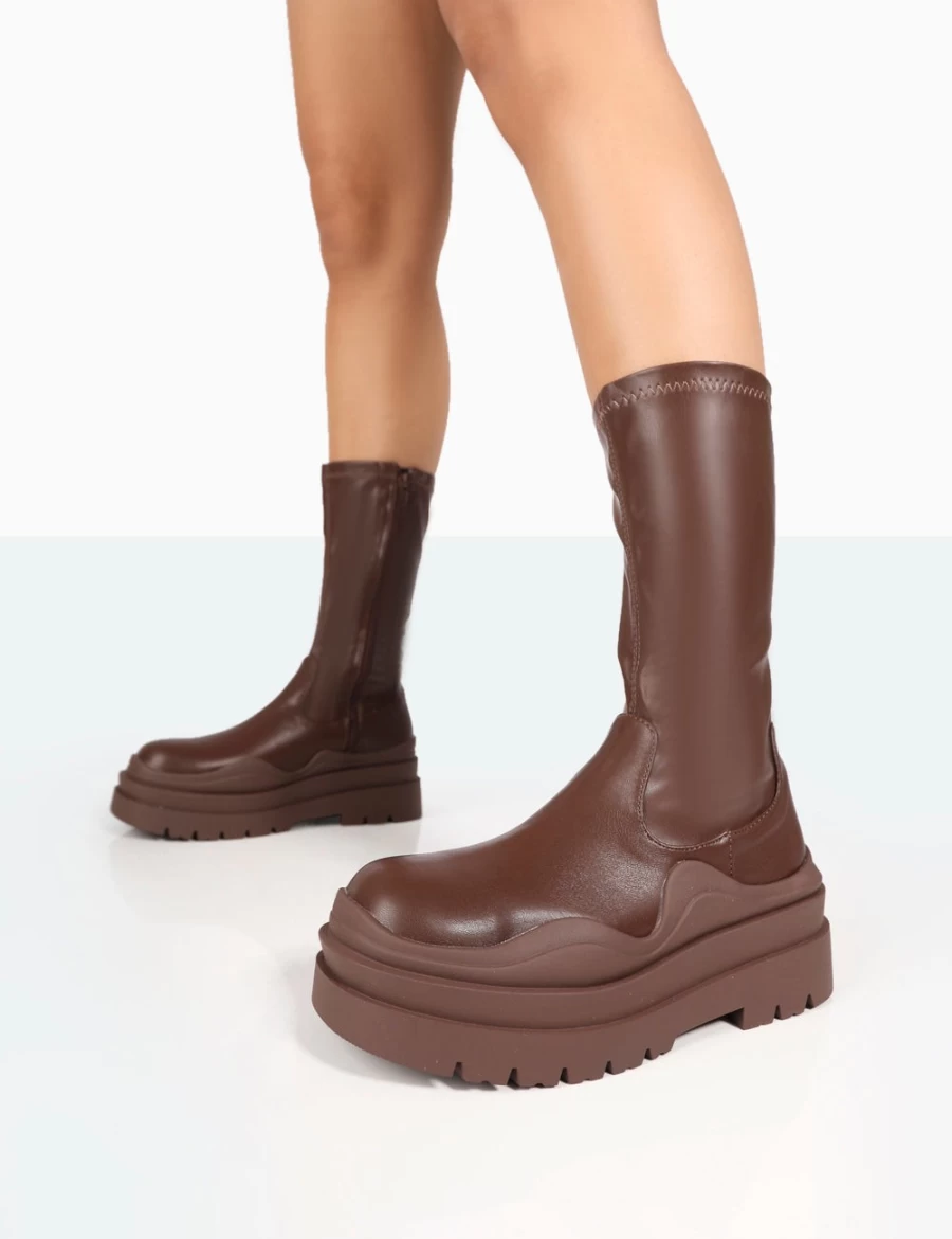 Public Desire Women's Chunky Sole Round Toe Ankle Boots in Chocolate - Cam Pu Style