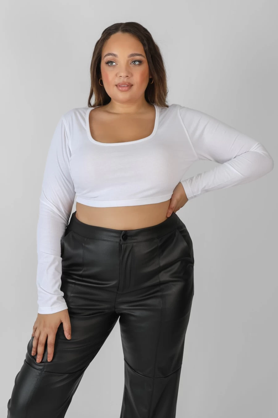 Public Desire Women's White Curve Scoop Neck Long Sleeve Crop Top