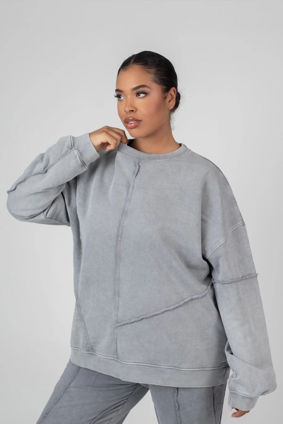 "Public Desire Women's Wash Color Acid Wash Curve Oversized Raw Edge Sweatshirt"